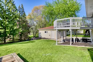 1960 Dixie Dr, Waukesha, WI 53189 - Photo 2