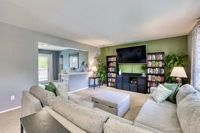 1960  Dixie Dr, Waukesha, WI 53189 - Photo 4