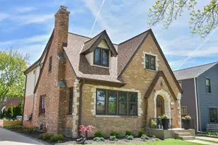 2608 N 71st St, Wauwatosa, WI 53213 - Photo 40