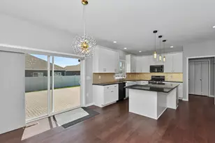 3184 S Warbler Ct, Beloit, WI 53511 - Photo 20