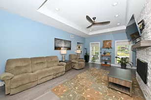 440 W Chestnut St, Port Washington, WI 53074 - Photo 8