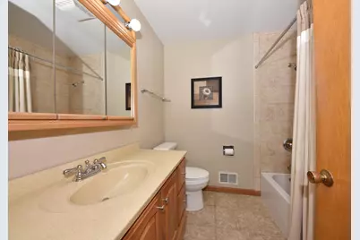 8222 W Norwich Ave, Greenfield, WI 53220 - Photo 18