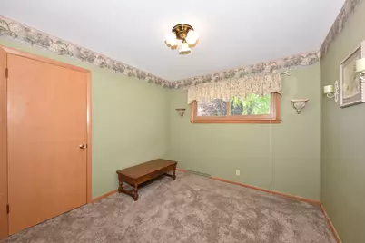 8222 W Norwich Ave, Greenfield, WI 53220 - Photo 20