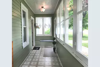 913 E Washington St, West Bend, WI 53095 - Photo 12