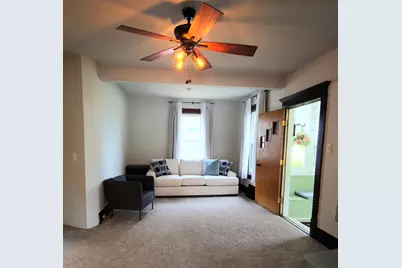 913 E Washington St, West Bend, WI 53095 - Photo 14