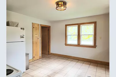 913 E Washington St, West Bend, WI 53095 - Photo 18