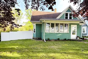 913 E Washington St, West Bend, WI 53095 - Photo 6