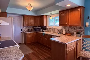 2511 36th Pl, Two Rivers, WI 54241 - Photo 8