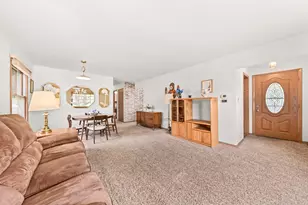 2336 N 116th St, Wauwatosa, WI 53226 - Photo 4