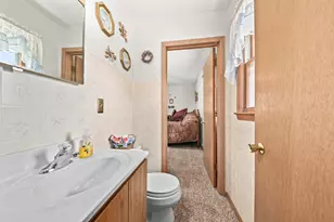 2336 N 116th St, Wauwatosa, WI 53226 - Photo 18