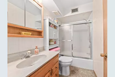 2336 N 116th St, Wauwatosa, WI 53226 - Photo 20