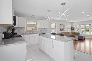 2021 18th Ave, Kenosha, WI 53140 - Photo 8