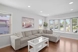 2021 18th Ave, Kenosha, WI 53140 - Photo 10
