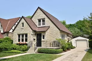 5352 N Kent Ave, Whitefish Bay, WI 53217 - Photo 2