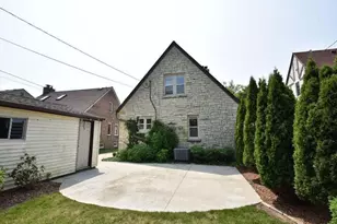 5352 N Kent Ave, Whitefish Bay, WI 53217 - Photo 34