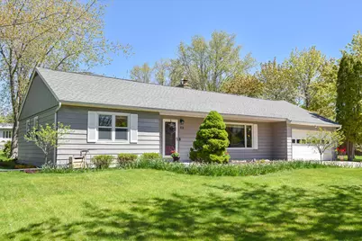 814 E Manor Cir, Bayside, WI 53217 - Photo 36