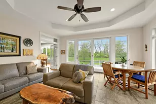 8622 S Avian Way, Franklin, WI 53132 - Photo 18