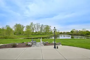 8622 S Avian Way, Franklin, WI 53132 - Photo 38