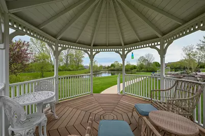 8622 S Avian Way, Franklin, WI 53132 - Photo 36