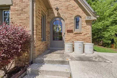 716 S 6th Ave, West Bend, WI 53095 - Photo 40