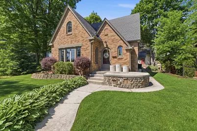 716 S 6th Ave, West Bend, WI 53095 - Photo 34