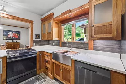 716 S 6th Ave, West Bend, WI 53095 - Photo 14