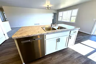 941 Sully Wy, Sheboygan Falls, WI 53085 - Photo 6