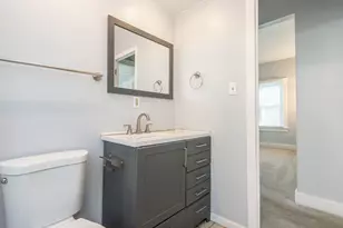 2615 N Wauwatosa Ave, Wauwatosa, WI 53213 - Photo 12