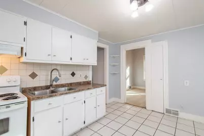 2615 N Wauwatosa Ave, Wauwatosa, WI 53213 - Photo 6