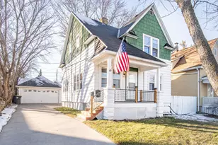 2615 N Wauwatosa Ave, Wauwatosa, WI 53213 - Photo 2