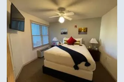 123  Center St #202, Lake Geneva, WI 53147 - Photo 12