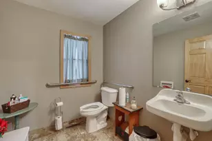 N50W34710 Wisconsin Ave, Lac La Belle, WI 53069 - Photo 16