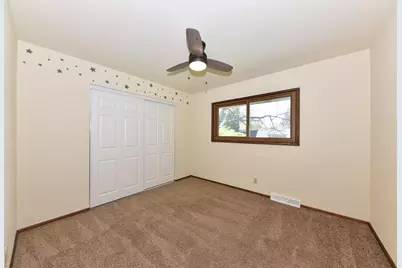 36640  Prairie Dr, Summit, WI 53066 - Photo 22