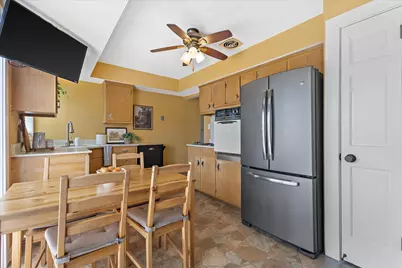 2517 E Armour Ave, Saint Francis, WI 53235 - Photo 14