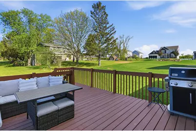 7464 S 50th St, Franklin, WI 53132 - Photo 14