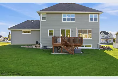 7464 S 50th St, Franklin, WI 53132 - Photo 68