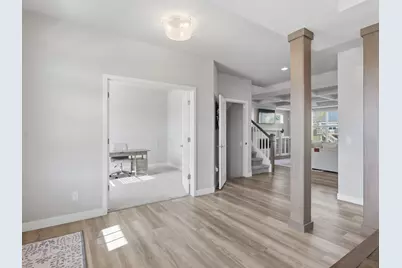 7464 S 50th St, Franklin, WI 53132 - Photo 24