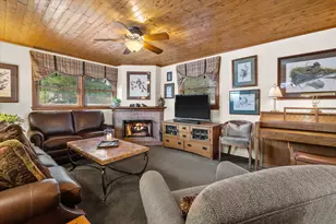 4971 N Idlewild Ave, Whitefish Bay, WI 53217 - Photo 18