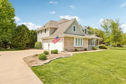 2335 N Forest Run, Summit, WI 53066 - Photo 52