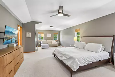 2335 N Forest Run, Summit, WI 53066 - Photo 20