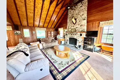 W228S8125  Guthrie Dr #8127, Vernon, WI 53103 - Photo 16