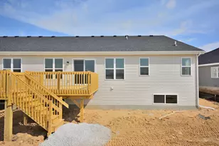 1057 Elderberry Rd, Oconomowoc, WI 53066 - Photo 2