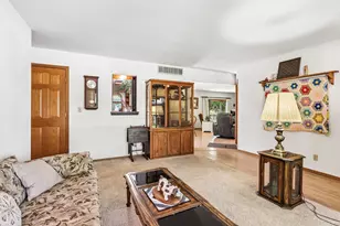 311 W 4th Ave, Elkhorn, WI 53121 - Photo 4