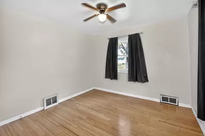 3036 S 50th St, Milwaukee, WI 53219 - Photo 10