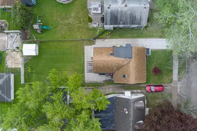 2108 S 93rd St, West Allis, WI 53227 - Photo 6