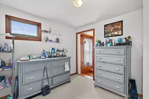 2108 S 93rd St, West Allis, WI 53227 - Photo 24