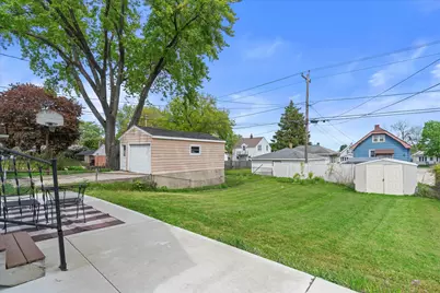 2108 S 93rd St, West Allis, WI 53227 - Photo 42
