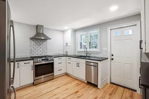 910 S 3rd St, Milwaukee, WI 53204 - Photo 14