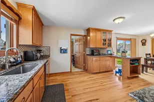 1112 Durango Dr, Hartford, WI 53027 - Photo 12