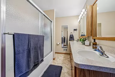 1112  Durango Dr, Hartford, WI 53027 - Photo 20